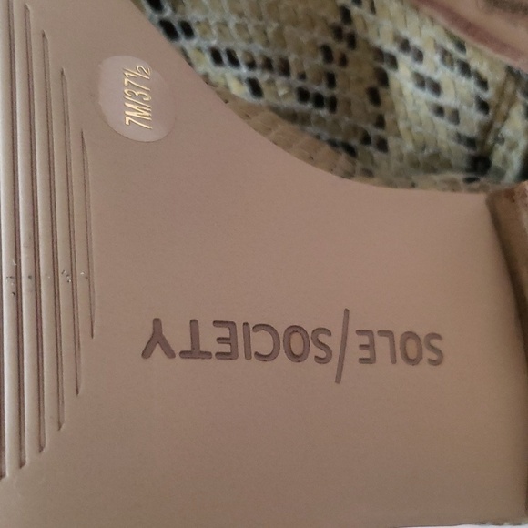 Sole Society Laurelah Bootie - Picture 6 of 8